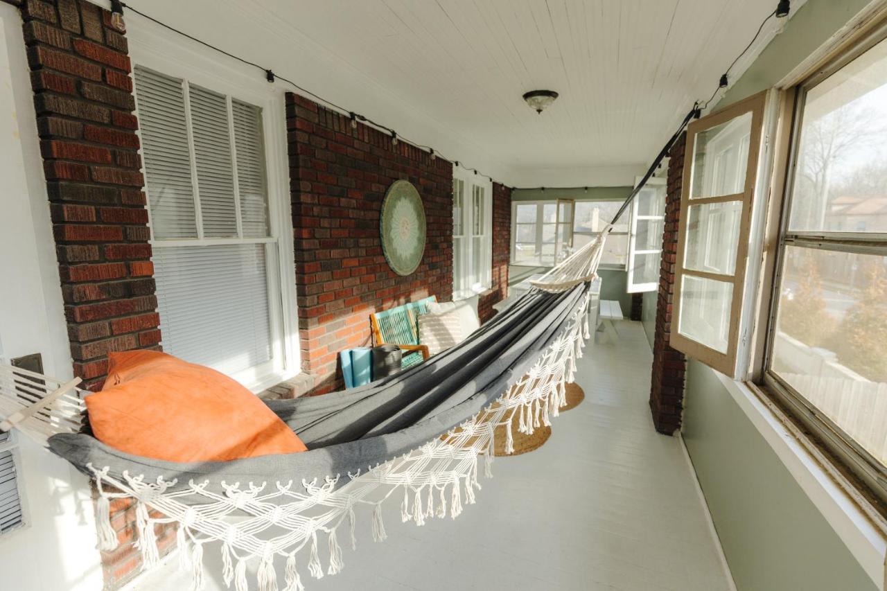 הוילה Historic Revival 2Br Midtown Memphis Free Parking Fast Wifi Free Parking Yes Pets מראה חיצוני תמונה