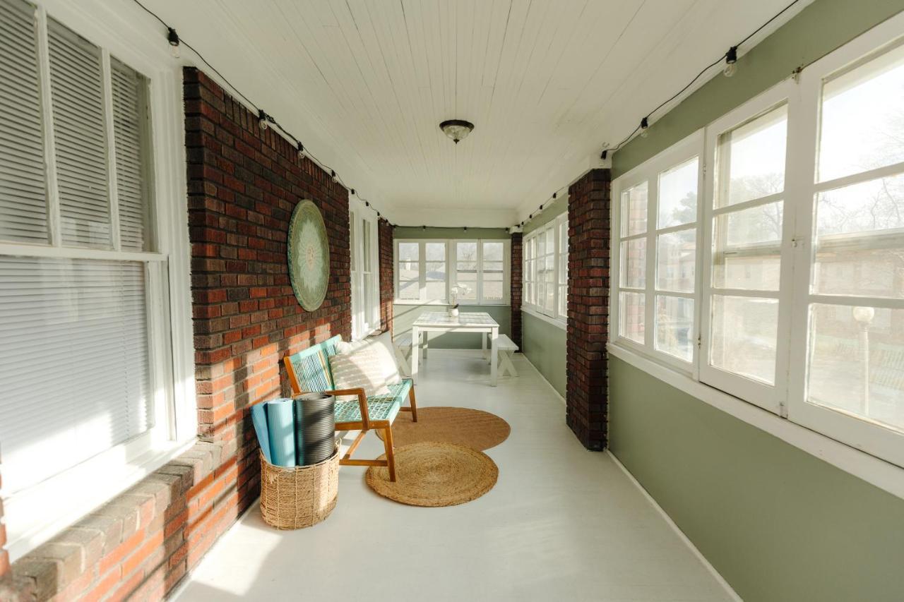 הוילה Historic Revival 2Br Midtown Memphis Free Parking Fast Wifi Free Parking Yes Pets מראה חיצוני תמונה