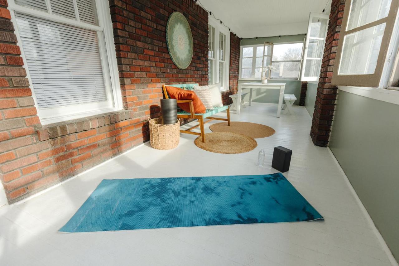 הוילה Historic Revival 2Br Midtown Memphis Free Parking Fast Wifi Free Parking Yes Pets מראה חיצוני תמונה